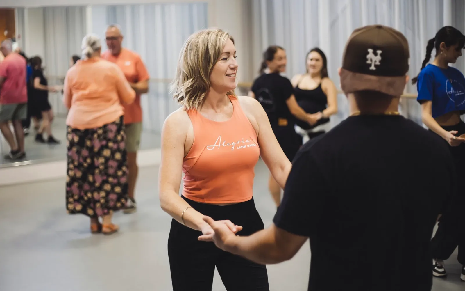 Bachata Beginner. 8-week course.