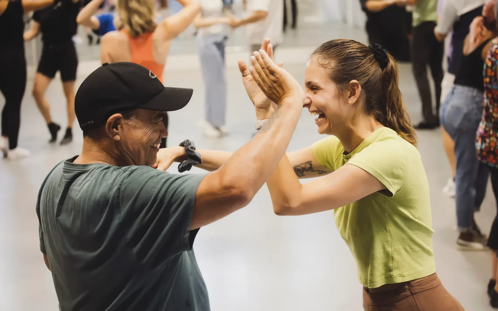 Salsa Beginner. 8-week course.