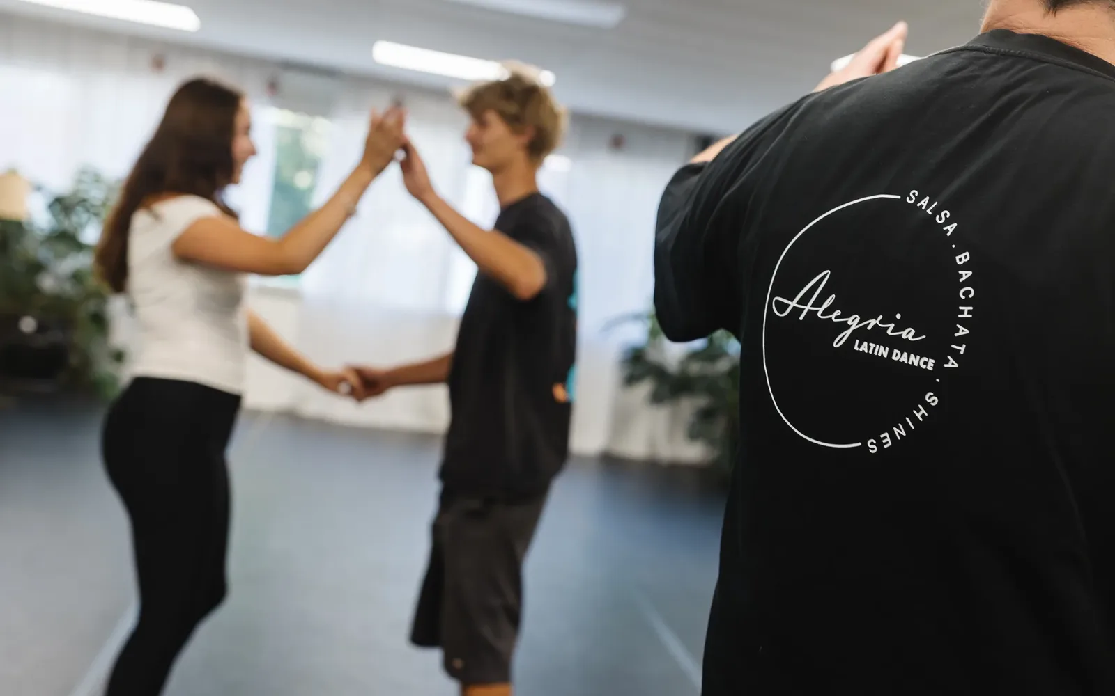 Bachata Intermediate. 8-week courses.
